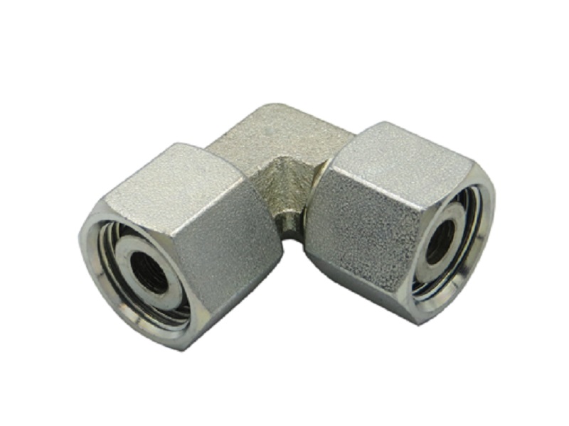 LSM 90°  L spojka maticová